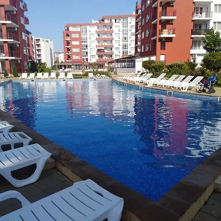 Noks First Line Seaview * سفيتي فلاس